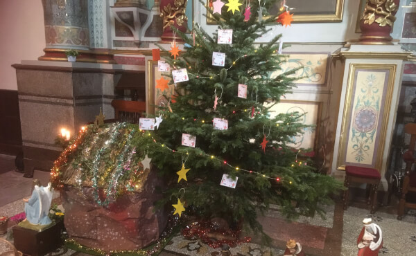 Célébration de Noël avec les enfants du catéchisme